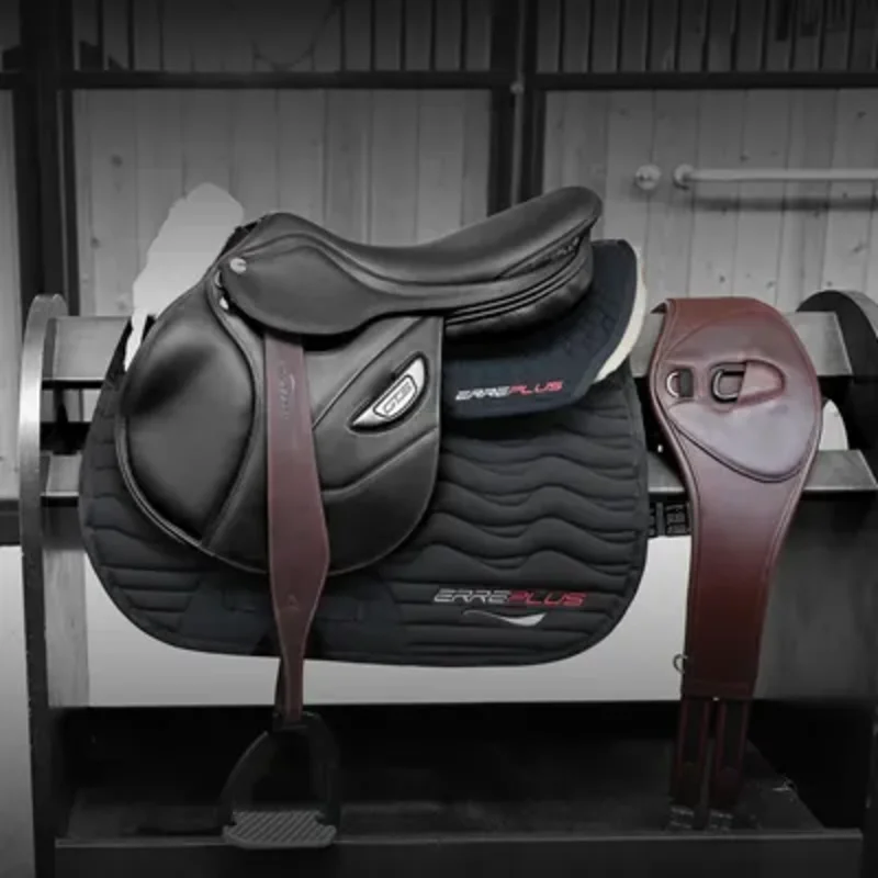 Jumping saddle